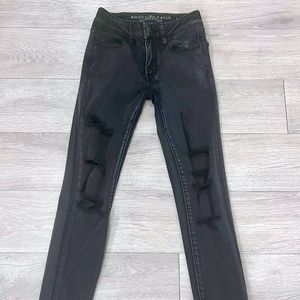 Black distressed American Eagle skinny jeans